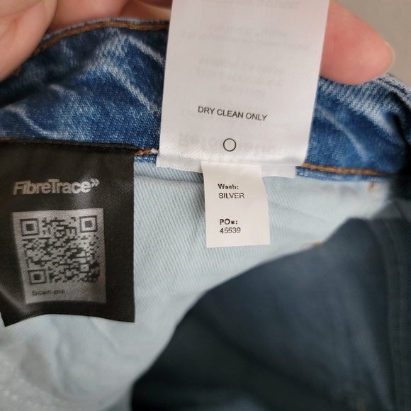 Reformation Cynthia High Rise Coated Straight Jeans in Silver NEW - Picture 10 of 13